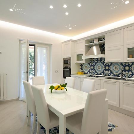 Manilu Maison Соренто Екстериор снимка